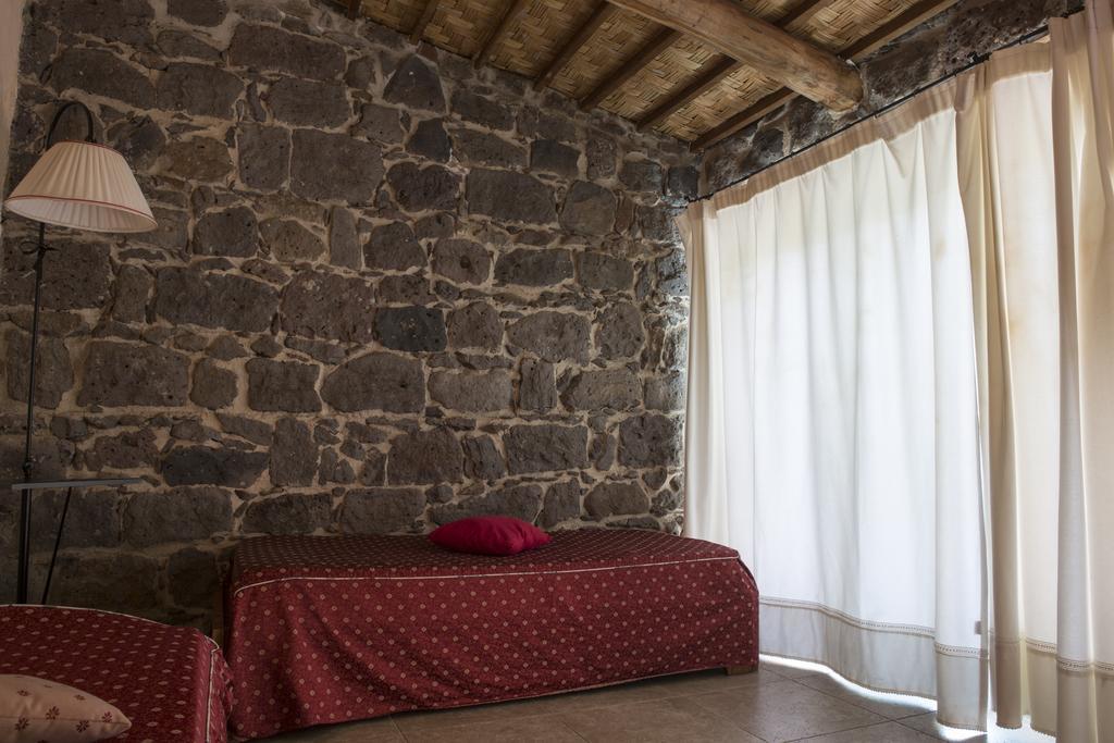 Country Hotel Mandra Edera Abbasanta Quarto foto
